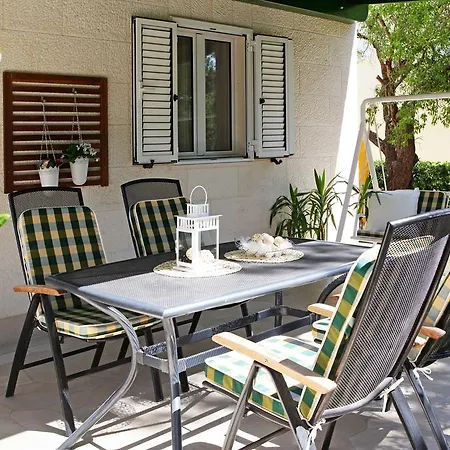 Apartments Villa Adria Bol Exterior photo