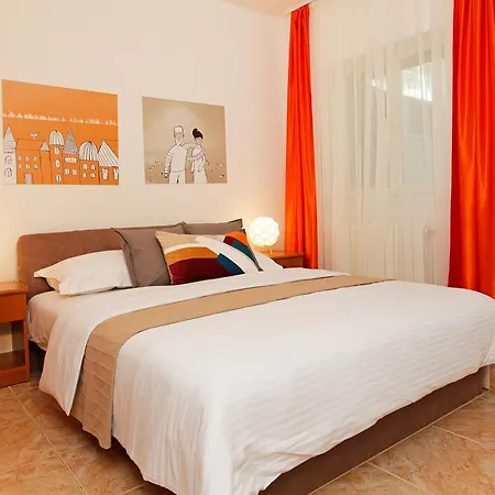 Apartments Villa Adria Bol Exterior photo