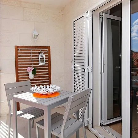Apartments Villa Adria Bol Exterior photo