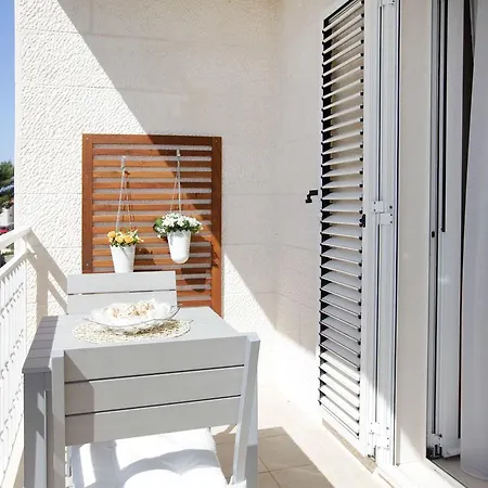 Apartments Villa Adria Bol Exterior photo