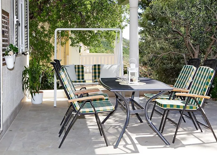 Apartments Villa Adria Bol