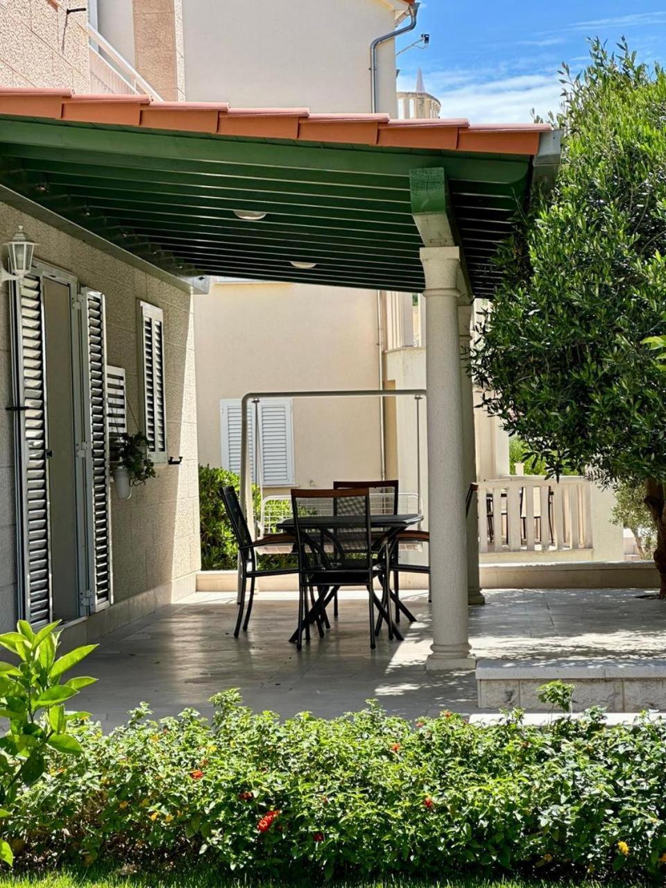 Apartment Adria Bol
