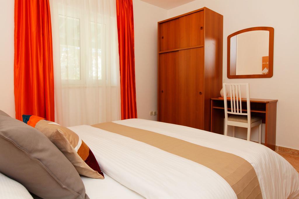 Apartment Adria *