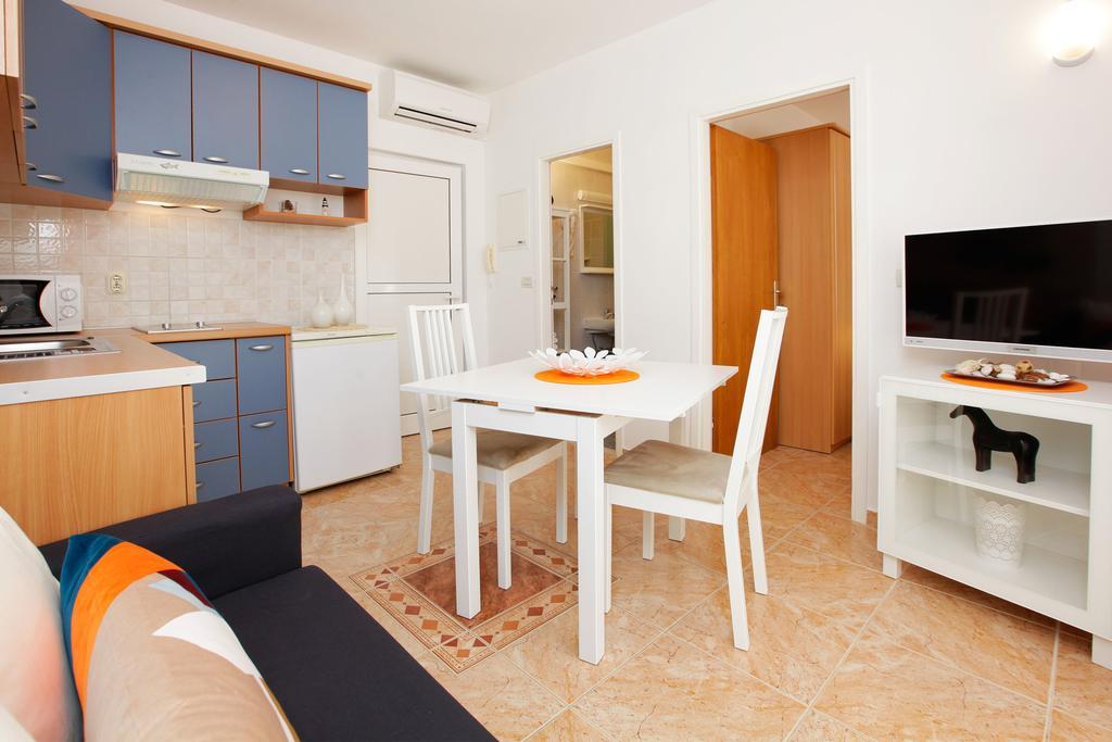Adria Apartment Bol
